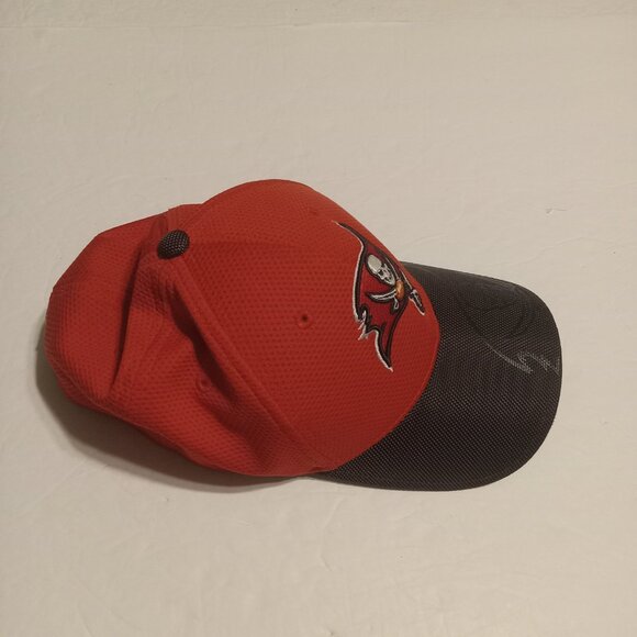 New Era 39Thirty Tampa Bay Buccaneers NFL Fitted Hat/Cap Size Small/Medium - Picture 4 of 9